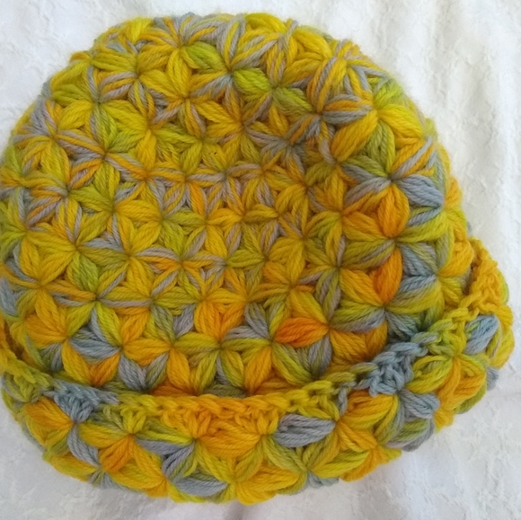 Jasmine stich handmade cozy hat - Picture 8 of 16
